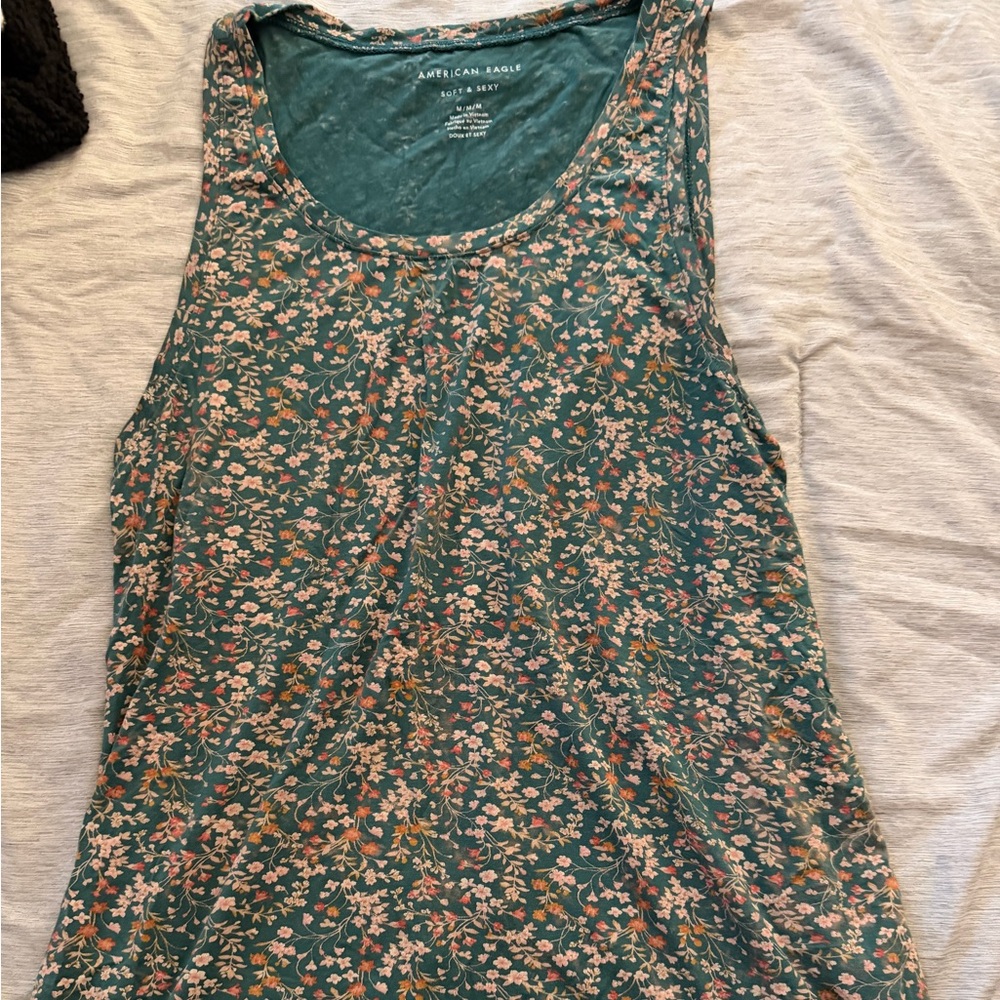 American Eagle size M tank